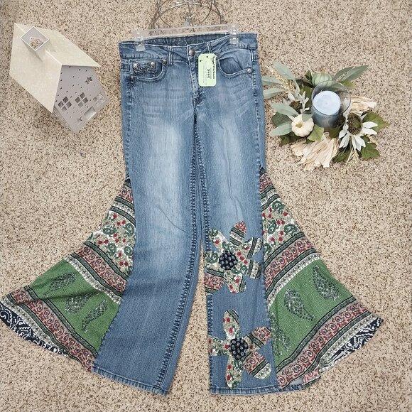 Handmade Denim - 3449 Size 6 Royal Premium Upcycled Bell-Bottoms in Green and Red.